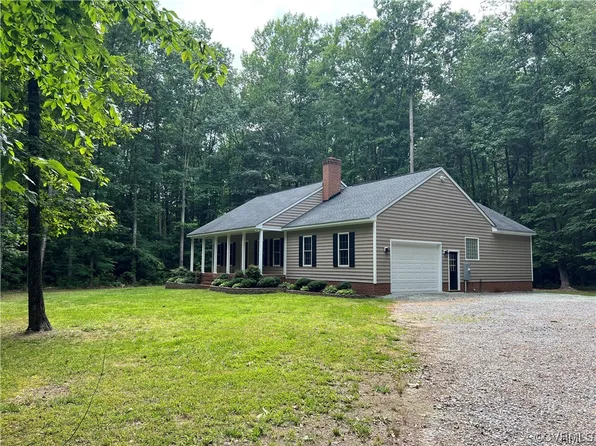 9290 Topeka Rd, Quinton, VA 23141