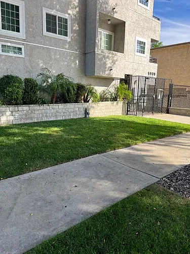 5908 Cedros Ave #6 Photo 1