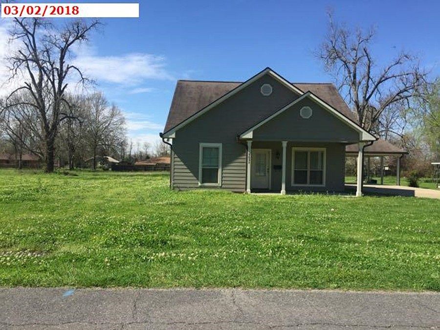 1st image of 905A W End Dr