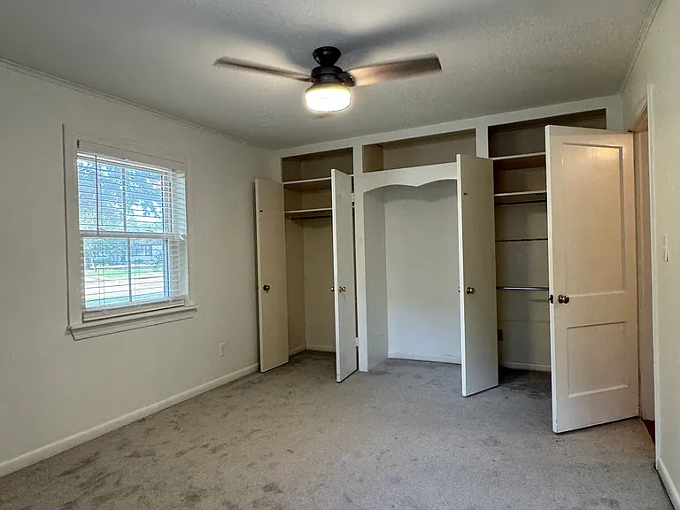 1803 Dorchester Dr — Photo 12