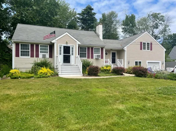 15 Whittier Drive, Seabrook, NH 03874