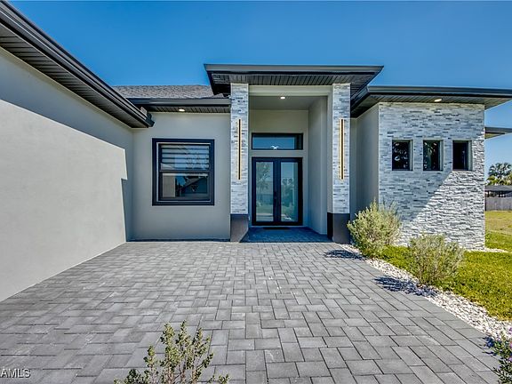 3rd image of 2121 Coral Point Dr