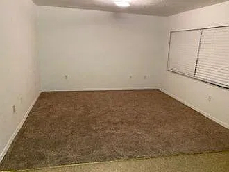 2 bed, 950 sqft, $1,000 — Photo 2