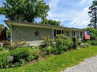 2723 Heckman Rd, Uniontown, OH 44685