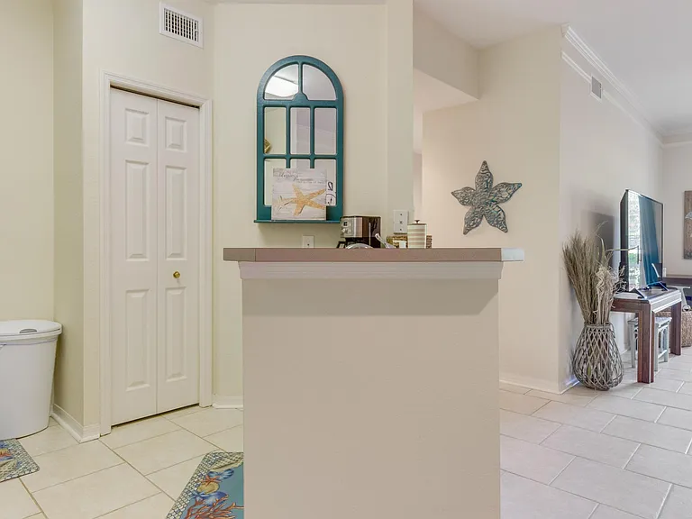 5122 Northridge Rd #108 — Photo 15