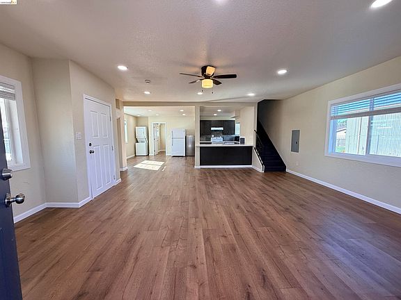 4th image of 321 Benicia Rd