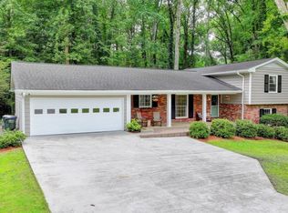 595 Glenforest Rd, Sandy Springs, GA 30328