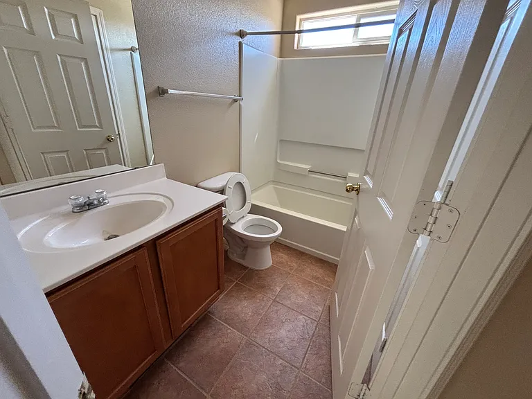 8224 Bluffs Edge Pl NW — Photo 13