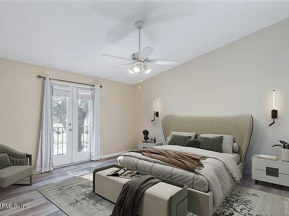 3rd image of 13727 N Richmond Park Dr #105