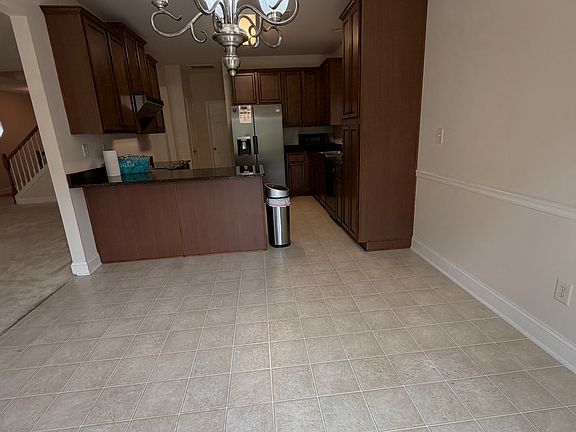 4th image of 104 Thorncrest Ct