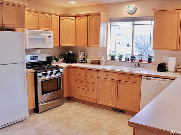 3rd image of 3044 Barkley Meadows Cir