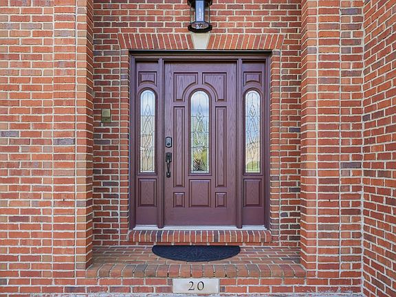 5th image of 20 Stoney Brook Dr