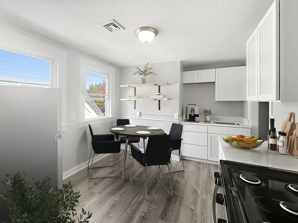 42 Camp St #3