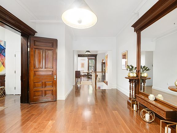 5th image of 1227 Dean St #1A