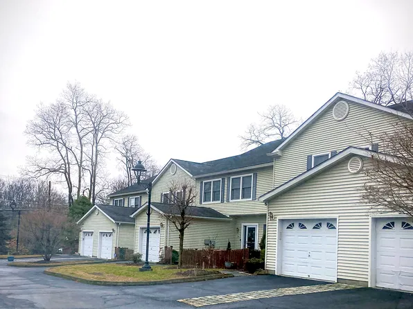 241 Catherine St, Buchanan, NY 10511