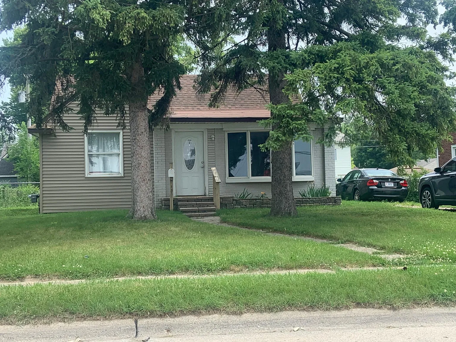 134 N Rose St — Photo 1