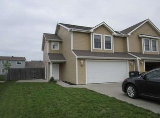 511 Brookmont Dr, Manhattan, KS 66502