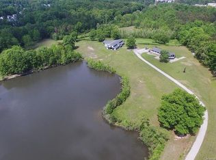 10302 Country Ln, Charlotte, NC 28214