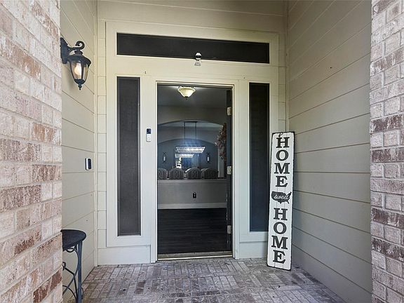 4th image of 9506 Eddys Edge Ct