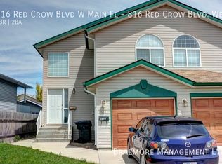 816 Red Crow Blvd W, Lethbridge, AB T1K6W4