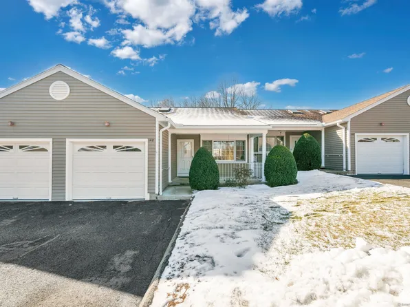 142 Highland Drive #142, Monroe, CT 06468
