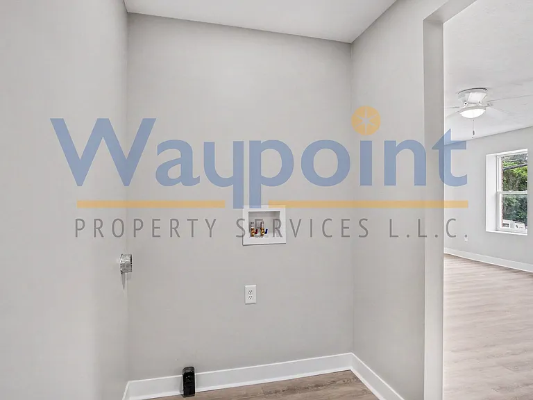 184 Superior St #1 — Photo 11