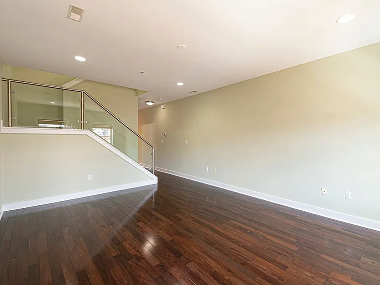 2620 Webster Street — Photo 7