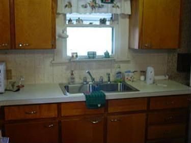 4th image of 1246 Kenmore Ave SE