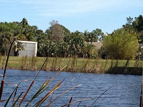 4th image of 485 Nieuport Dr