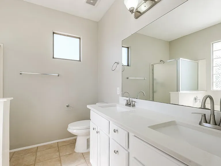 11809 W Hopi St — Photo 11