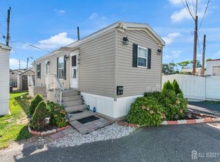 9 E 2nd St, Avenel, NJ 07001