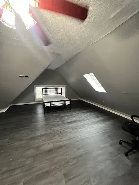 Building Photo - 135 Lexington Ave #2