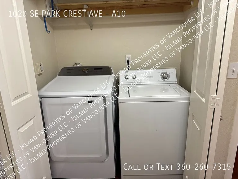1020 SE Park Crest Ave #A10 — Photo 6