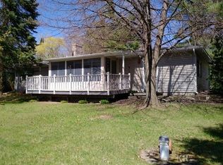 42 Walnut St, Gladwin, MI 48624