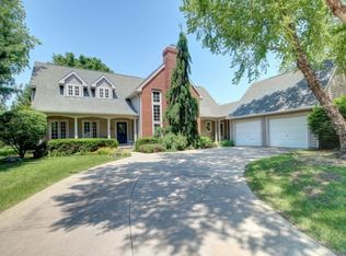 1012 Galen Dr, Champaign, IL 61821