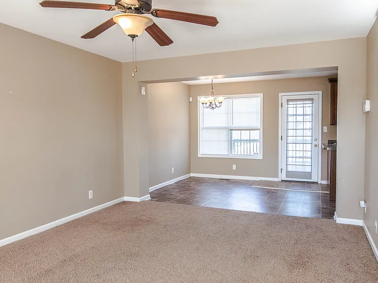 551 Fox Trot Dr — Photo 4