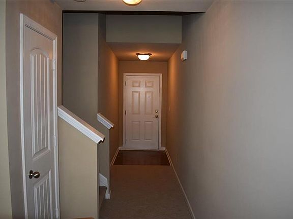 5th image of 344 Oaktown Pl