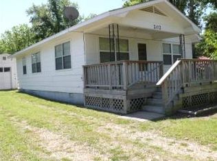 202 E Mockingbird Trl, Diamond City, AR 72644