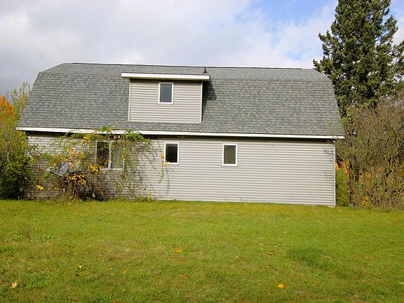 3rd image of 90747 31st St