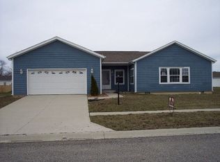 1004 N Lee St, Garrett, IN 46738