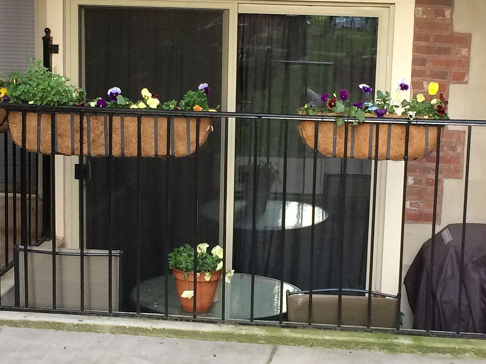 1st image of 5653-59 N Magnolia Ave