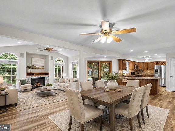 2nd image of 8780 Teresa Ln