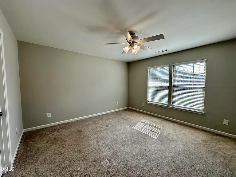 822 Richmont Grove Ln — Photo 15