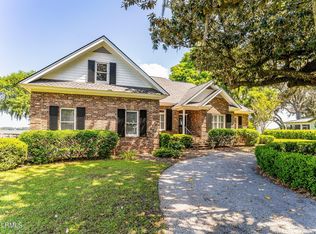 1401 Laudonniere St, Beaufort, SC 29902