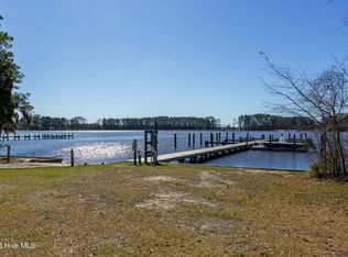 15 Winfield Ln, Pinetown, NC 27865