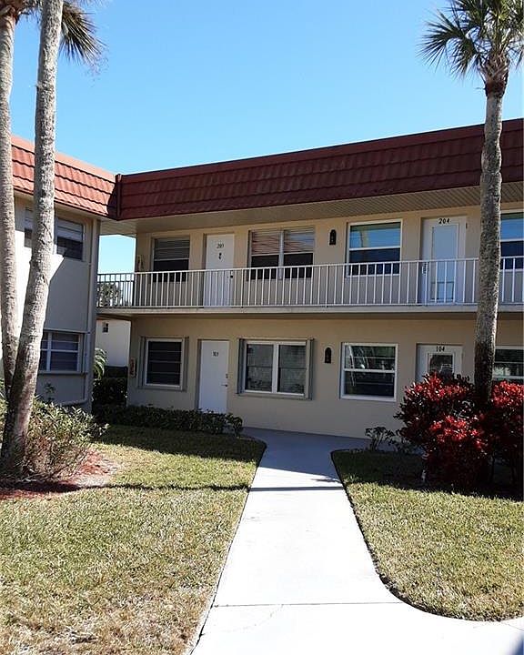 1st image of 50 Woodland Dr