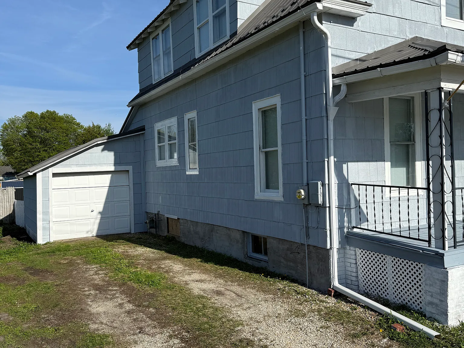 3 bed, $1,800 — Photo 2