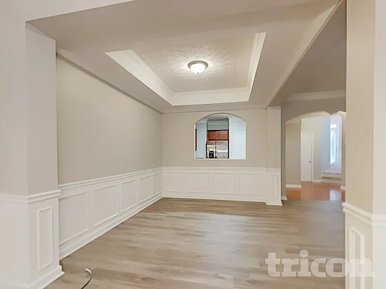 8132 Brookbend Dr — Photo 4