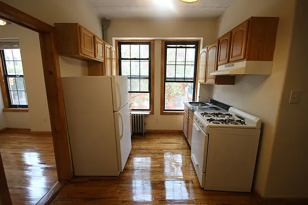 Rented by Nooklyn NYC LLC | media 27