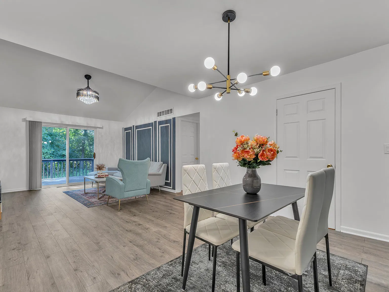 2 bed, 2.0 bath, 1061 sqft, $2,100 — Photo 4